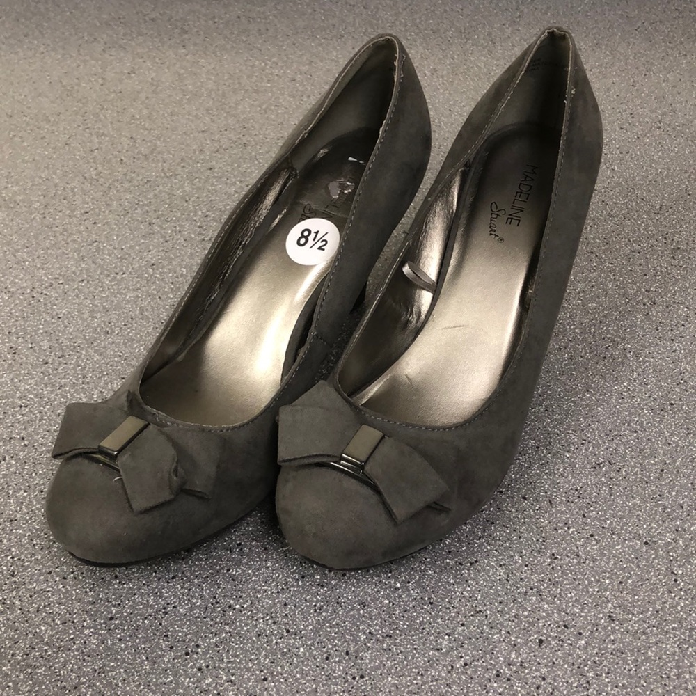 Women’s pumps